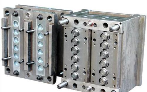 科翔模具為您分析，國(guó)內(nèi)塑料模具行業(yè)存在的問(wèn)題